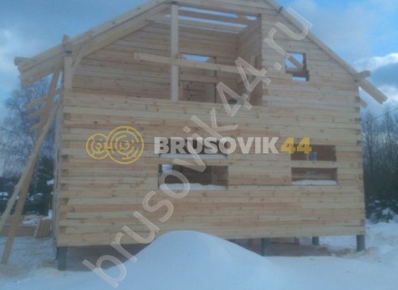 Дом 9,4х9,5 м по проекту № 1 из обрезного бруса 150х150 мм