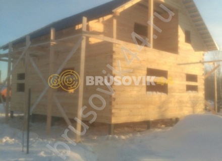 Дом 9,4х9,5 м по проекту № 1 из обрезного бруса 150х150 мм