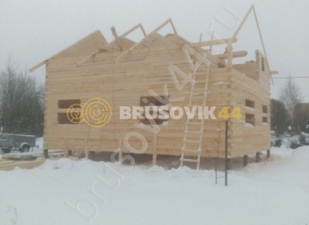 Дом 9,4х9,5 м по проекту № 1 из обрезного бруса 150х150 мм