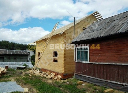 Дом 9,4х9,5 из профилированного бруса 145х195 мм