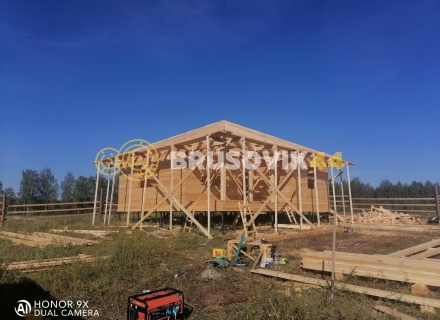 Одноэтажный дом 9х9м с шатровой крышей из профилированного бруса 145х145мм по индивидуальному проекту в д. Иванцево, Ивановский р-н