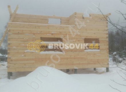 Дом 9,4х9,5 м по проекту № 1 из обрезного бруса 150х150 мм