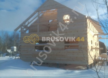 Дом 9,4х9,5 м по проекту № 1 из обрезного бруса 150х150 мм