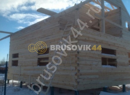 Дом 9,4х9,5 м по проекту № 1 из обрезного бруса 150х150 мм