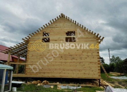 Дом 9,4х9,5 из профилированного бруса 145х195 мм