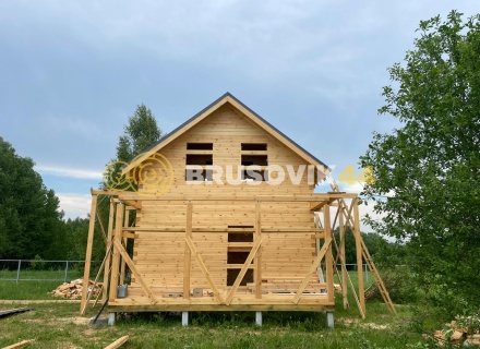 Полутораэтажный дом 6х8 м. из профилированного бруса 145х145 мм. по индивидуальному проекту в с. Вышеславское, Гаврилов-Ямский р-н., Ярославская область