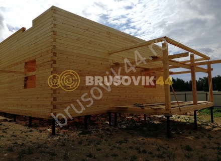 Дом из профилированного бруса 145х145 мм по индивидуальному проекту