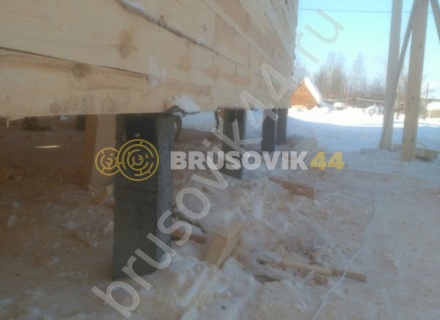 Дом 9,4х9,5 м по проекту № 1 из обрезного бруса 150х150 мм
