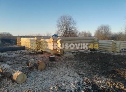 Баня 6х9 м в полтора этажа из строганного бревна ручной рубки в д. Никитское, городской округ Истра, Московская область