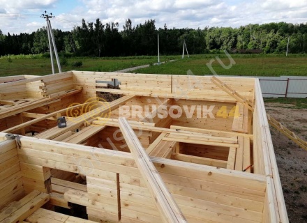 Дом из профилированного бруса 145х145 мм по индивидуальному проекту