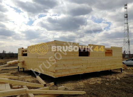 Дом 8,6х8,2, по проекту № 21 из обрезного бруса 150х150 мм