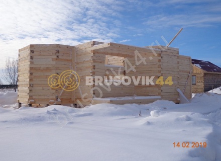 Дом из обрезного бруса 150х150 мм по проекту №67