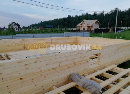 Дом 6х9 м из профилированного бруса 145х145 мм в коттеджном посёлке Барсово, д. Малые Петрищи, городской округ Щёлково, Московская область