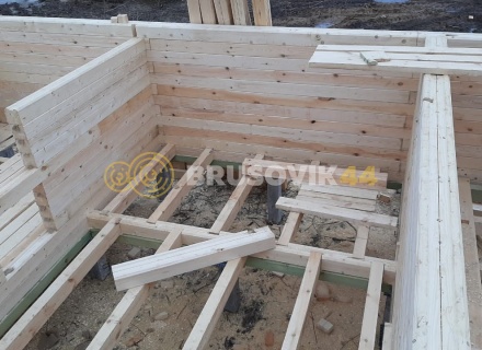 Дом 9х9 из профилированного бруса 145х195 мм, Костромская область, поселок Зарубино